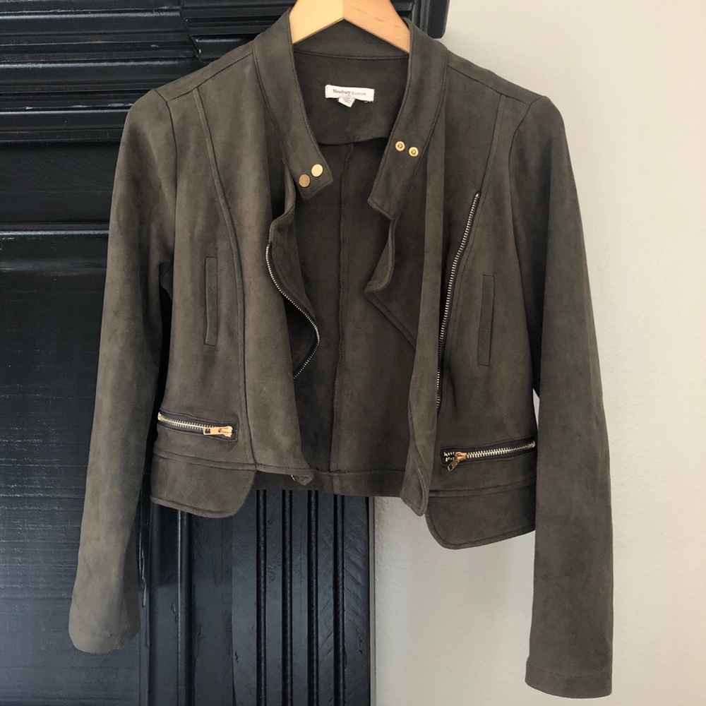 Olive green suede moto jacket 💚